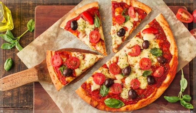 Empresa manda pizza e jantar para estimular funcionários no home office