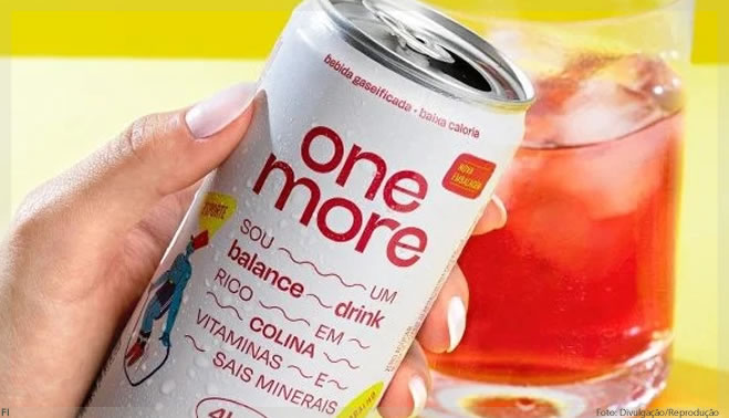 Marca de bebidas One More se reposiciona e lança novas embalagens