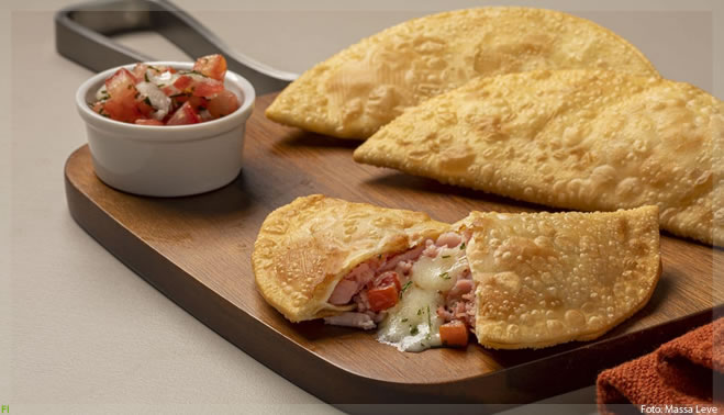 Massa Leve apresenta nova receita de massa de pastel