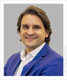 Gustavo Cadurim, diretor na Yosen